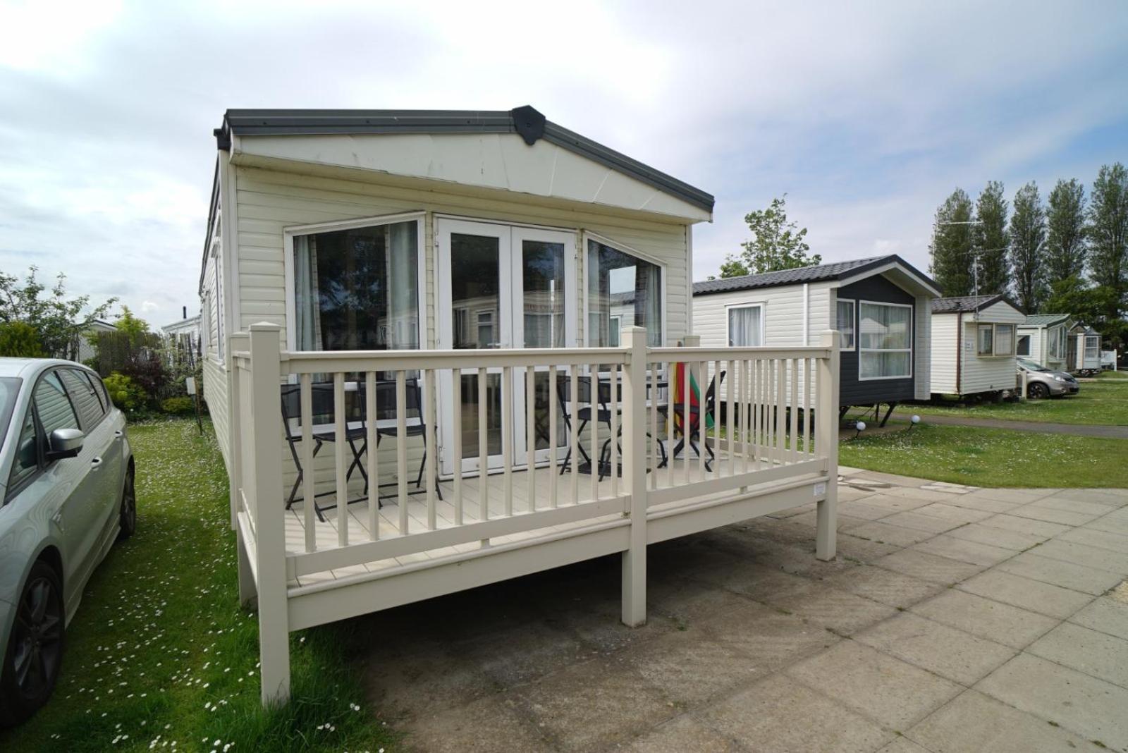8 Berth Caravan At Manor Park Free Wifi * Hunstanton