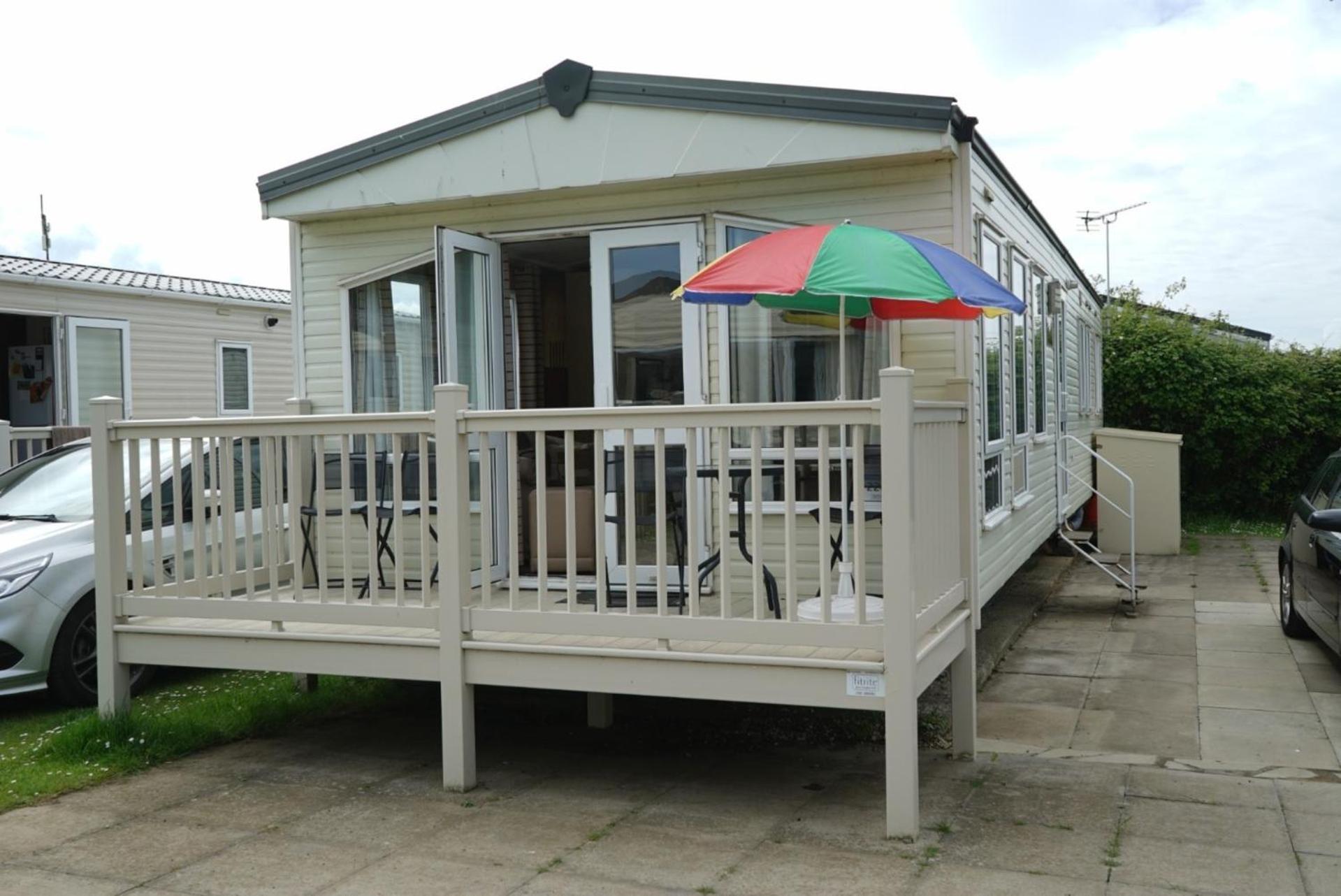 8 Berth Caravan At Manor Park Free Wifi Chalet