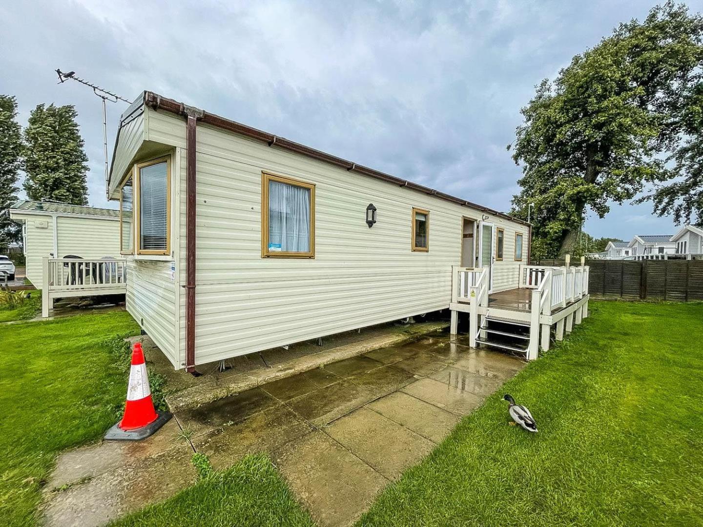 8 Berth Caravan At Manor Park Free Wifi * Hunstanton