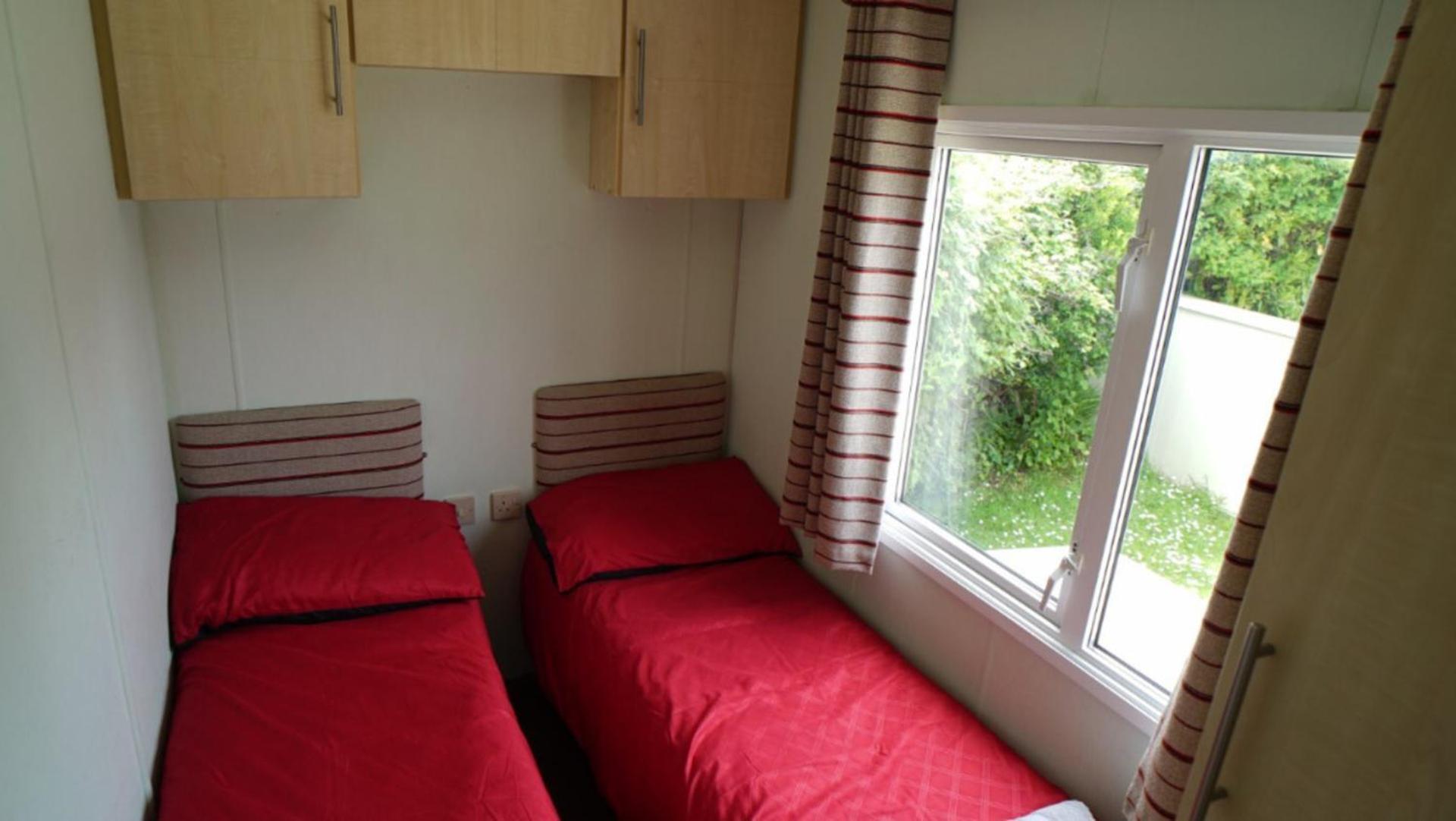 Chalet 8 Berth Caravan At Manor Park Free Wifi Hunstanton