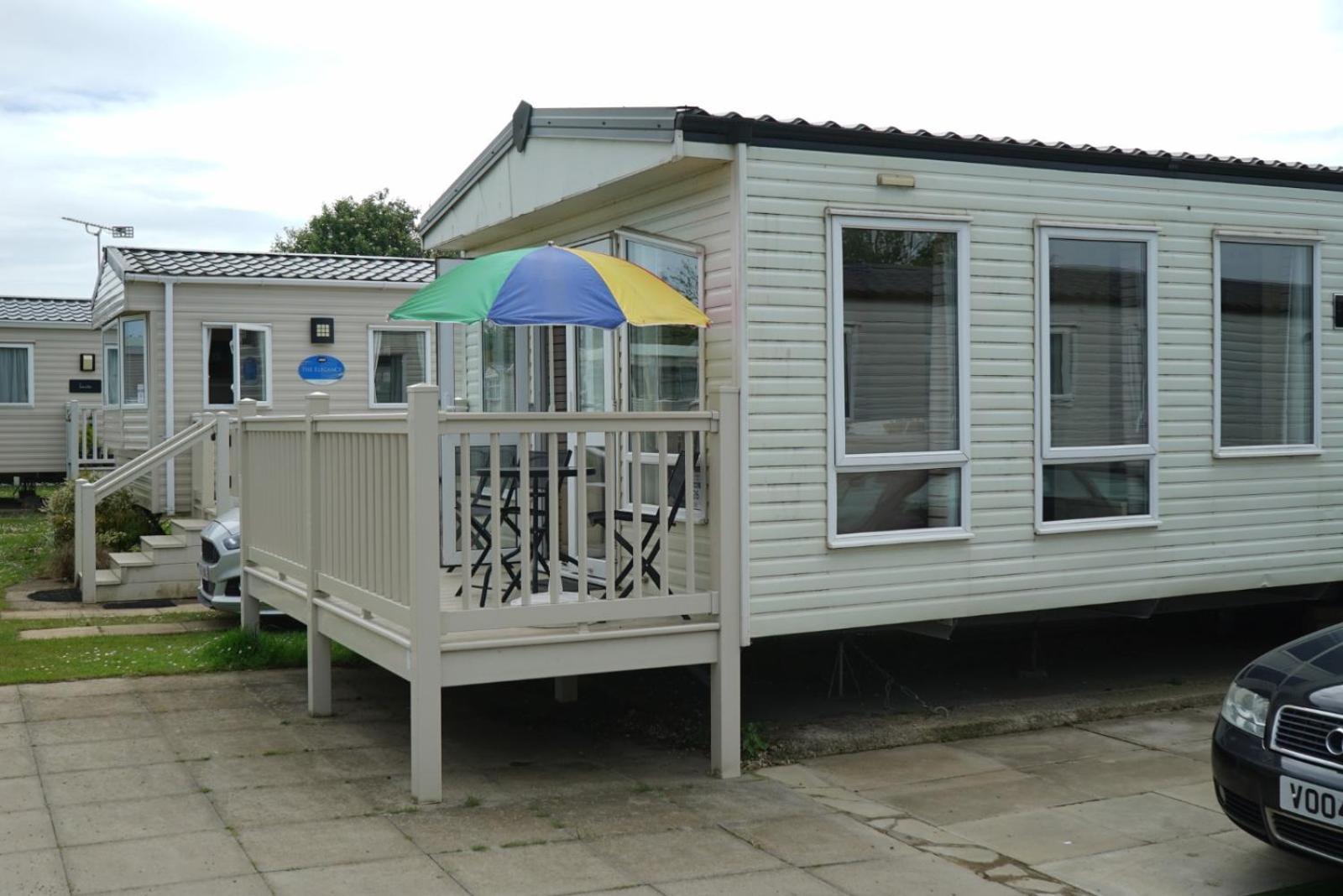 8 Berth Caravan At Manor Park Free Wifi Hunstanton